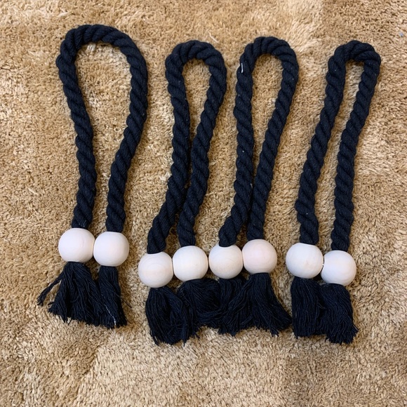 Magnetic curtain tiebacks - Picture 2 of 4